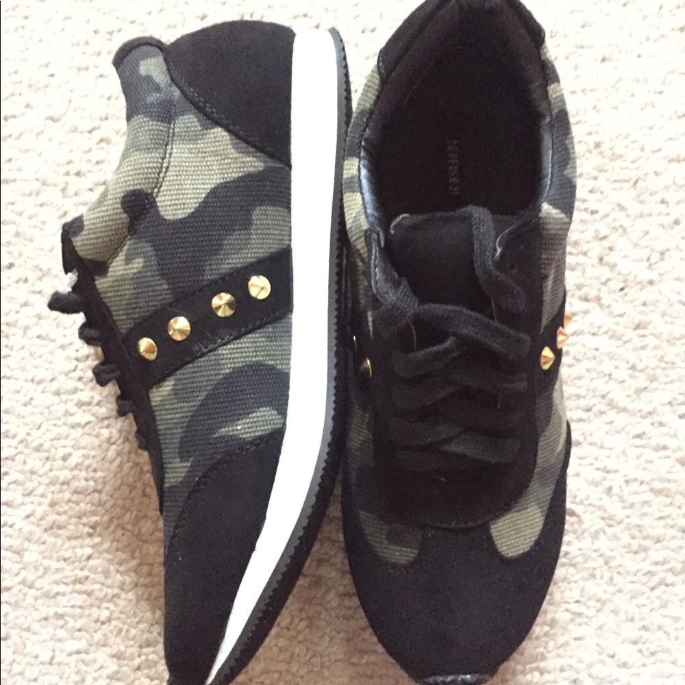 ✨NEW Forever 21 Camo Sneakers